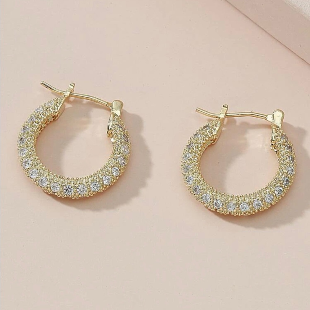 🌟2/$20🌟Gold Plated Cubic Zirconia Hoop Earrings
